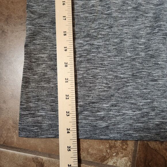 NHL Washington Capitals Quarter-Zip | Men’s Medium | Long Sleeve - Picture 5 of 10